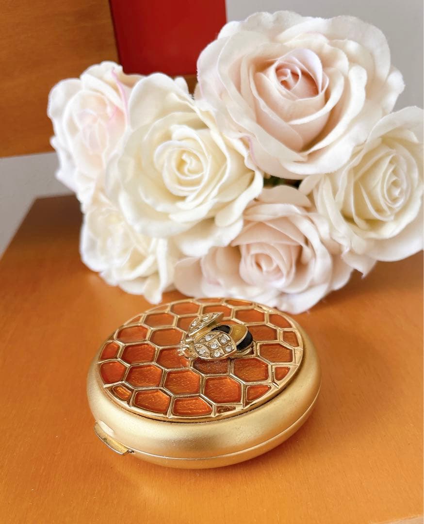 ☆超希少☆エスティーローダー　クリスマス限定　メダル　コンパクト　コレクション