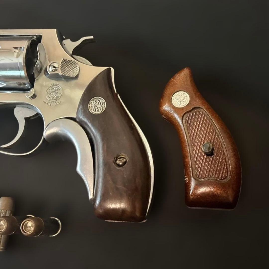 ま*ん様 モデルガン　スミス&ウェッソン チーフスペシャル 木製グリップ