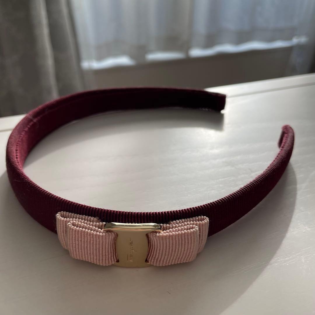 フェラガモ　カチューシャ