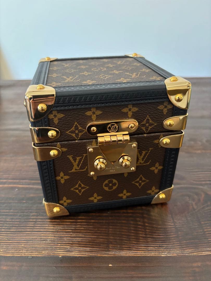 ルイ・ヴィトン ボワット・ア ムジーク モノグラム オルゴール ヴィヴィエンヌ