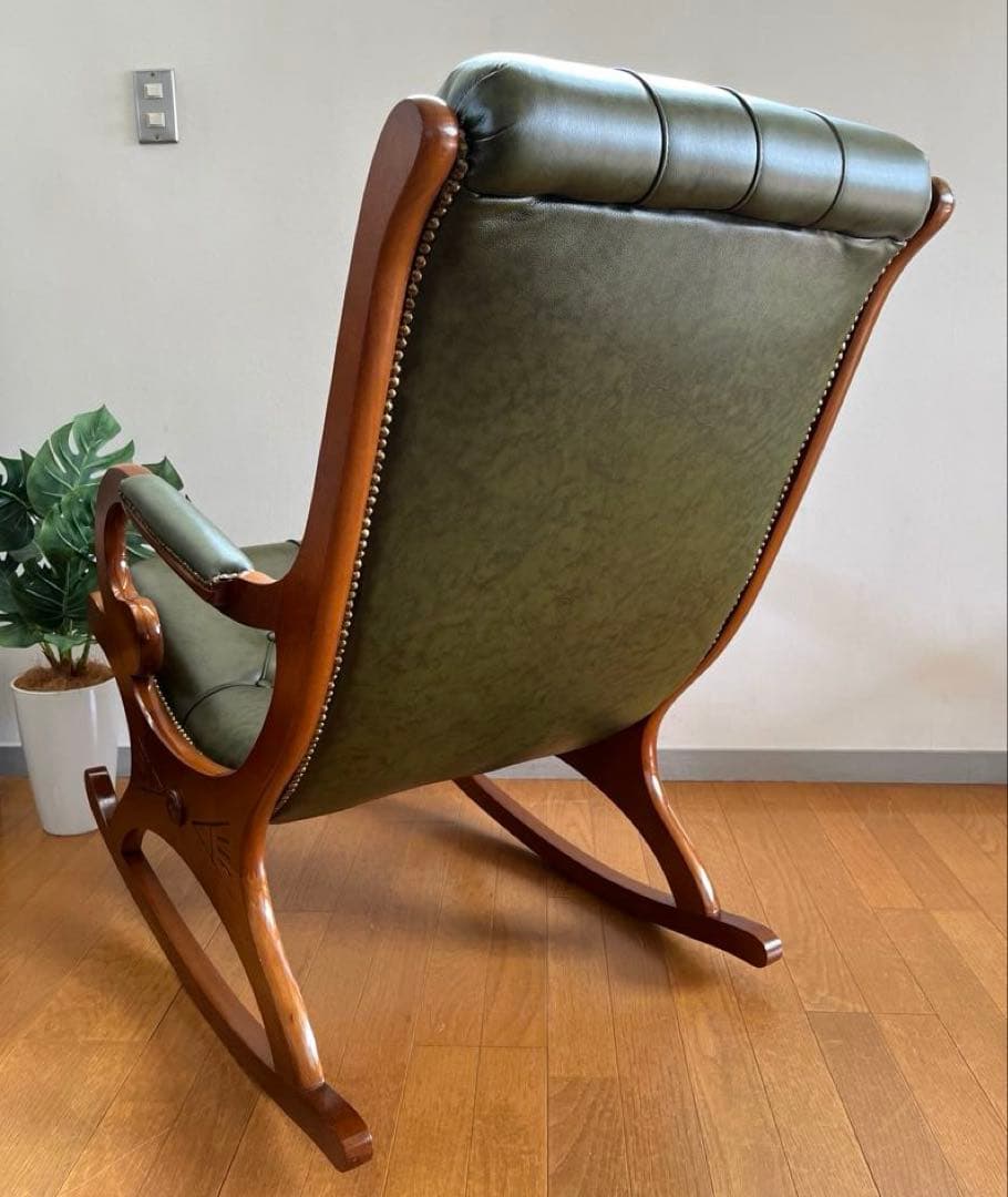 イタリア製　本革クラシック　ロッキングチェア　アンティーク　チェスターフィールド