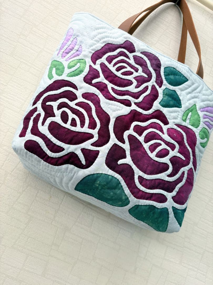 ハワイアンキルト　　　　　　トートバッグ　　　　　　　　バラ♡ グレー