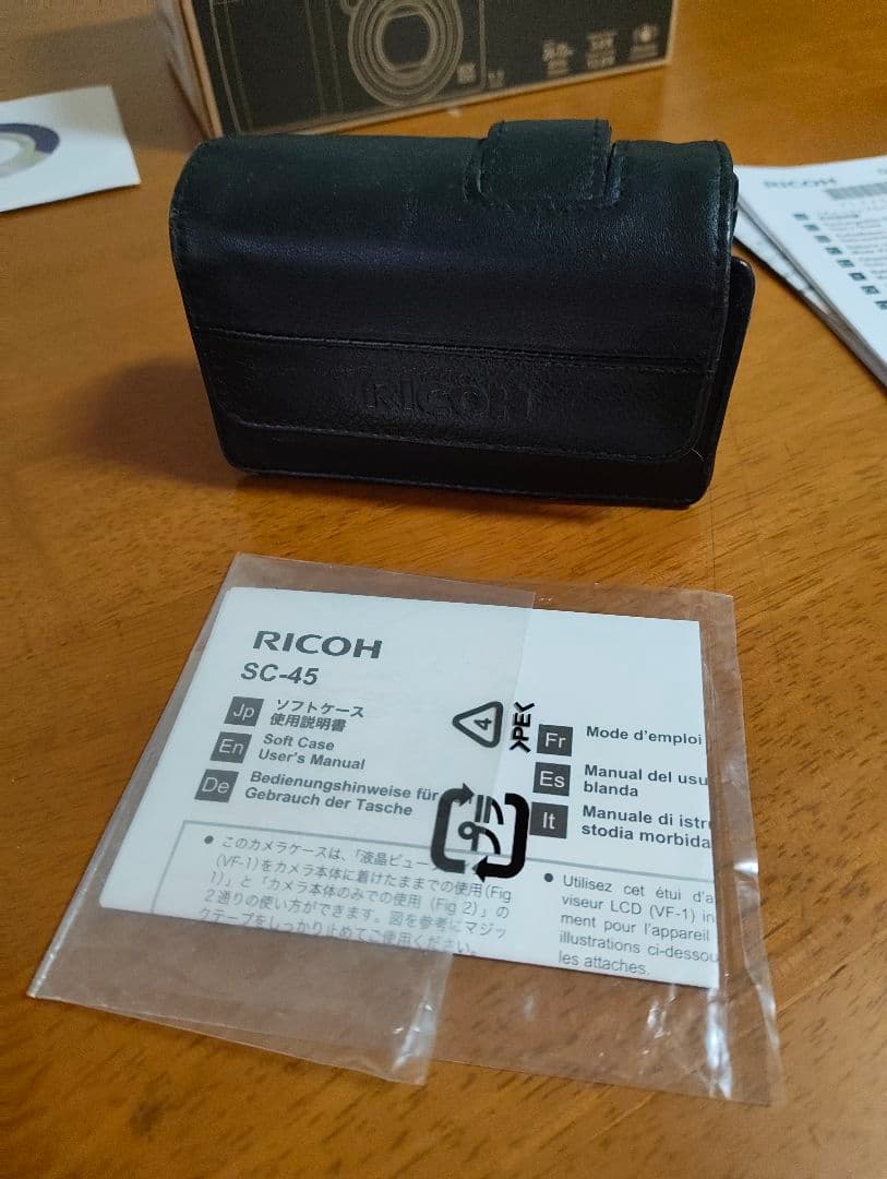 美品【RICOH】Caplio GX100 with VF-1 と LC-1付き
