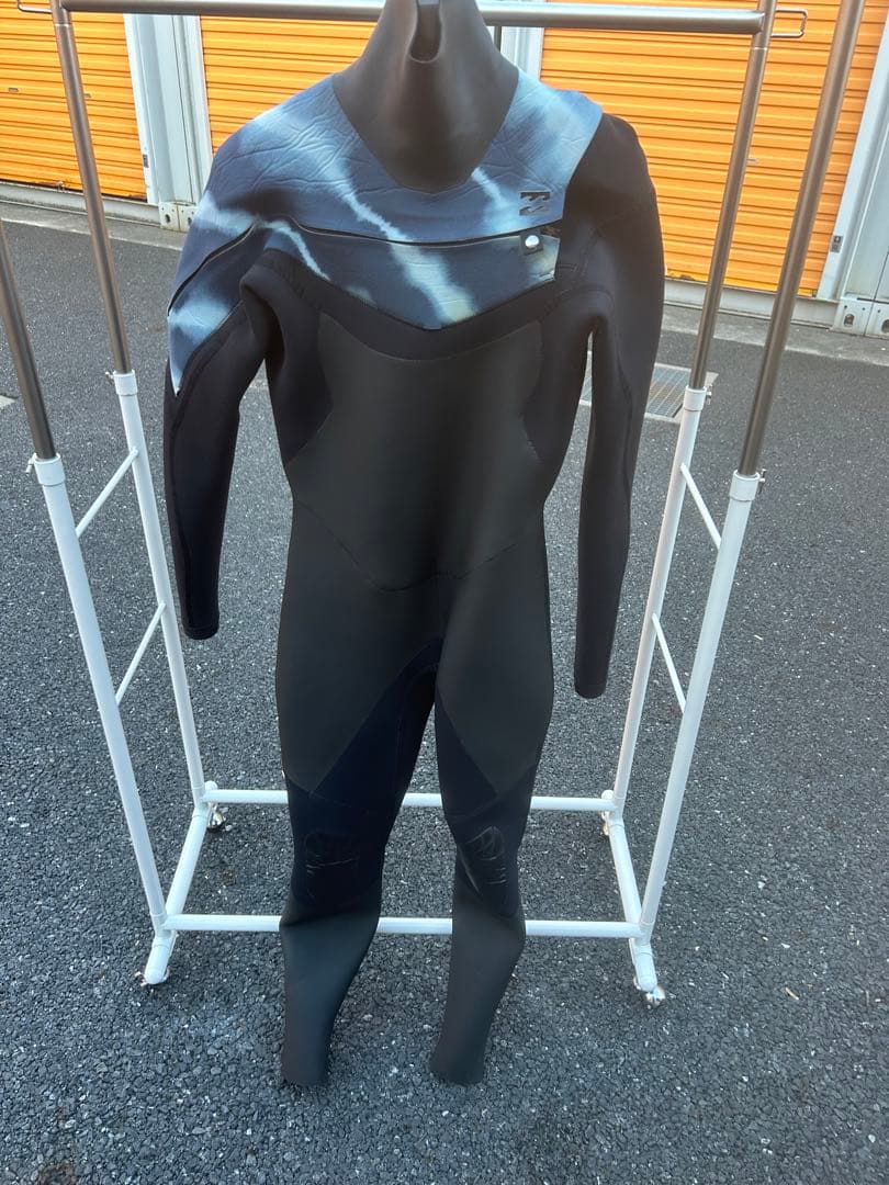 ビラボンセミドライウェットスーツ裏起毛頂き