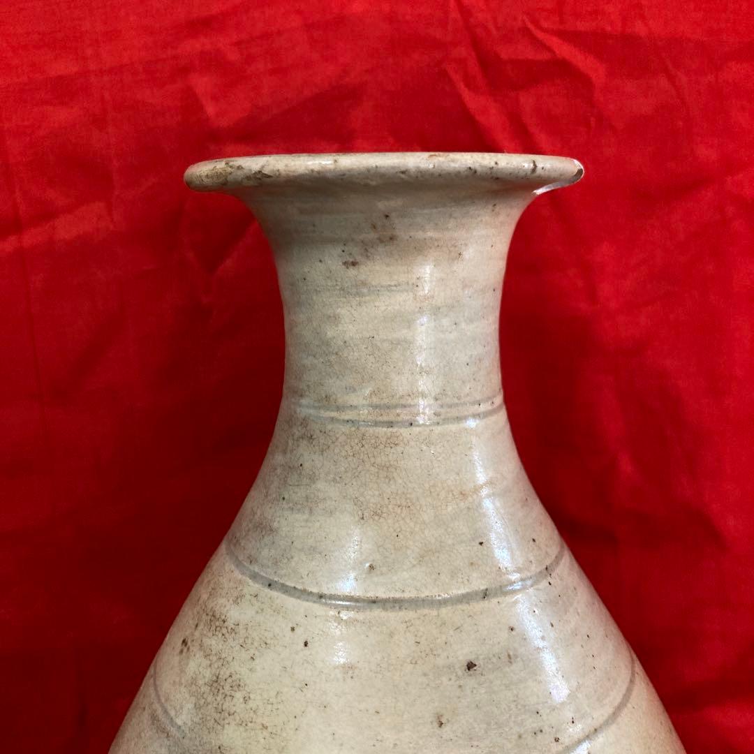 李朝　粉青沙器　白地鉄絵　瓶　徳利　魚水草文　　 鶏龍山