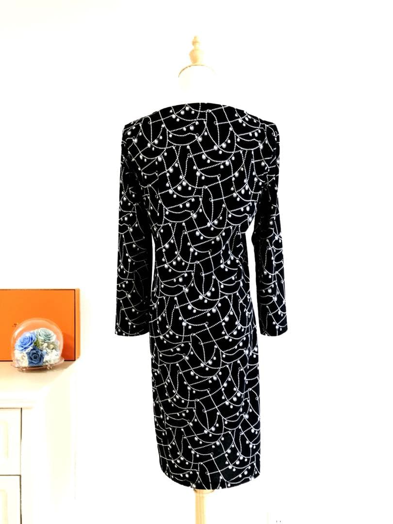 新品タグ付　HERMESワンピース　クルーネック　ブラック