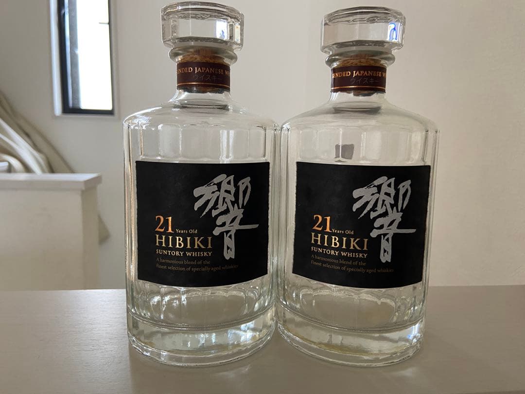 サントリー 響 21年 瓶 700ml