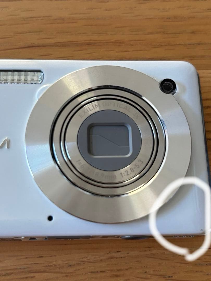 CASIO カシオ EXILIM EX-S10 コンパクト デジタルカメラ