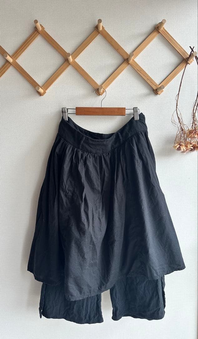 KAPITAL 【キャピタル】スカート風パンツ　ブラック【1】