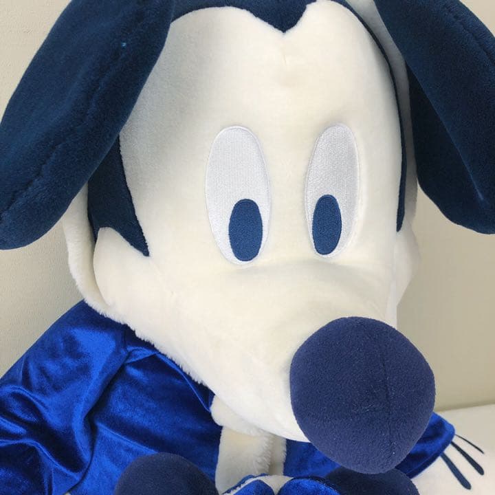 ディズニー　限定　ジャンボプラッシュ　ホワイトミッキー　特大ぬいぐるみ