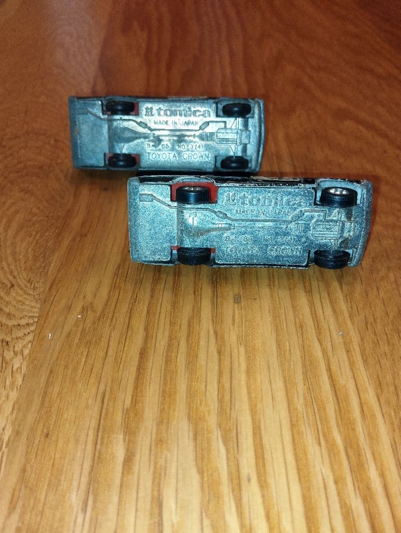 希少　黒箱　当時物 トミカ 4 クラウン パトロールカー