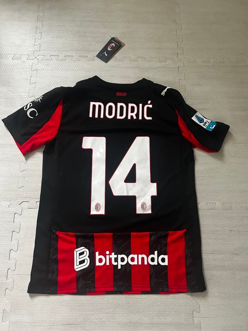 ACミラン モドリッチ　シャツ　ユニフォーム　レアル・マドリード