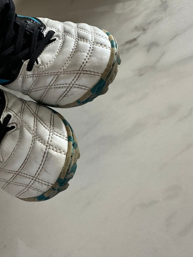 ミズノ モナルシーダ TF(ブラック×ブルー)