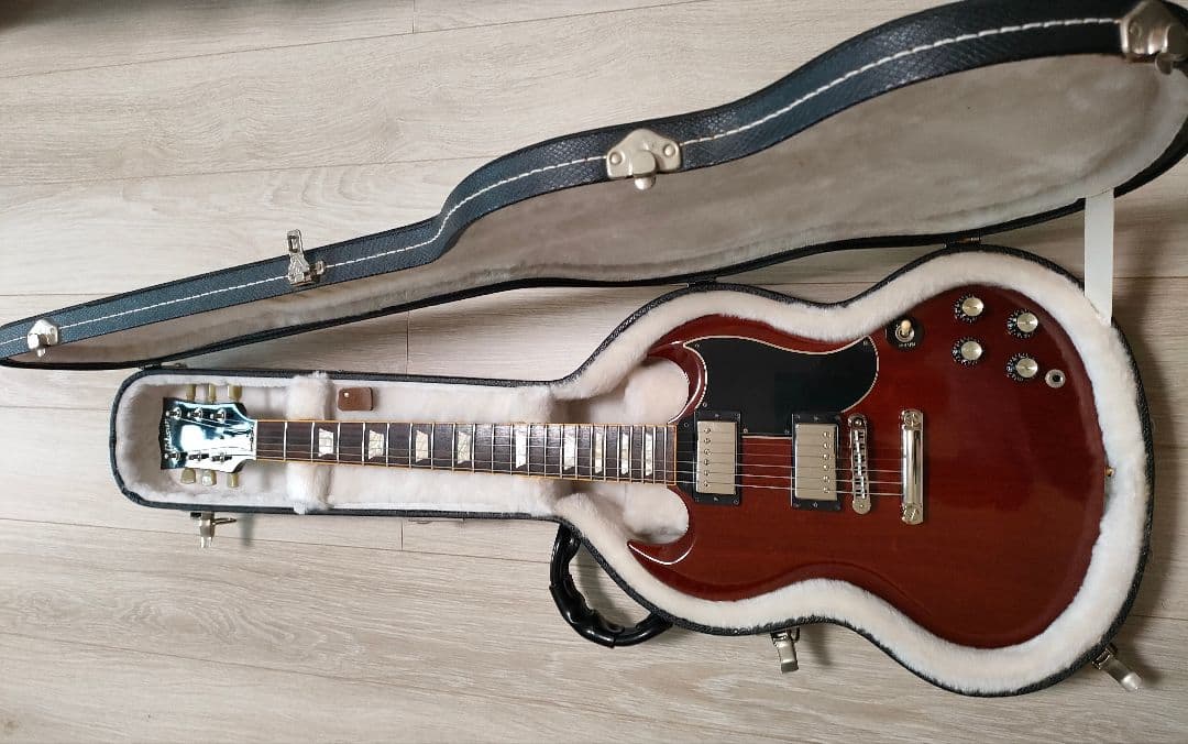 Gibson SG チェリーレッド ハードケース付属