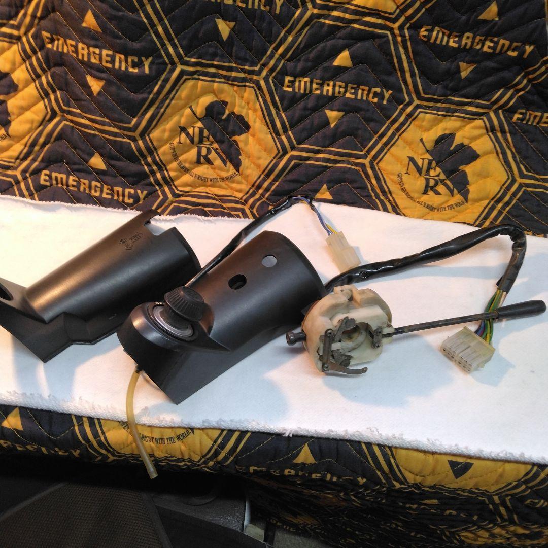 sj10 ジムニー　ステアリングに付属スイッチ