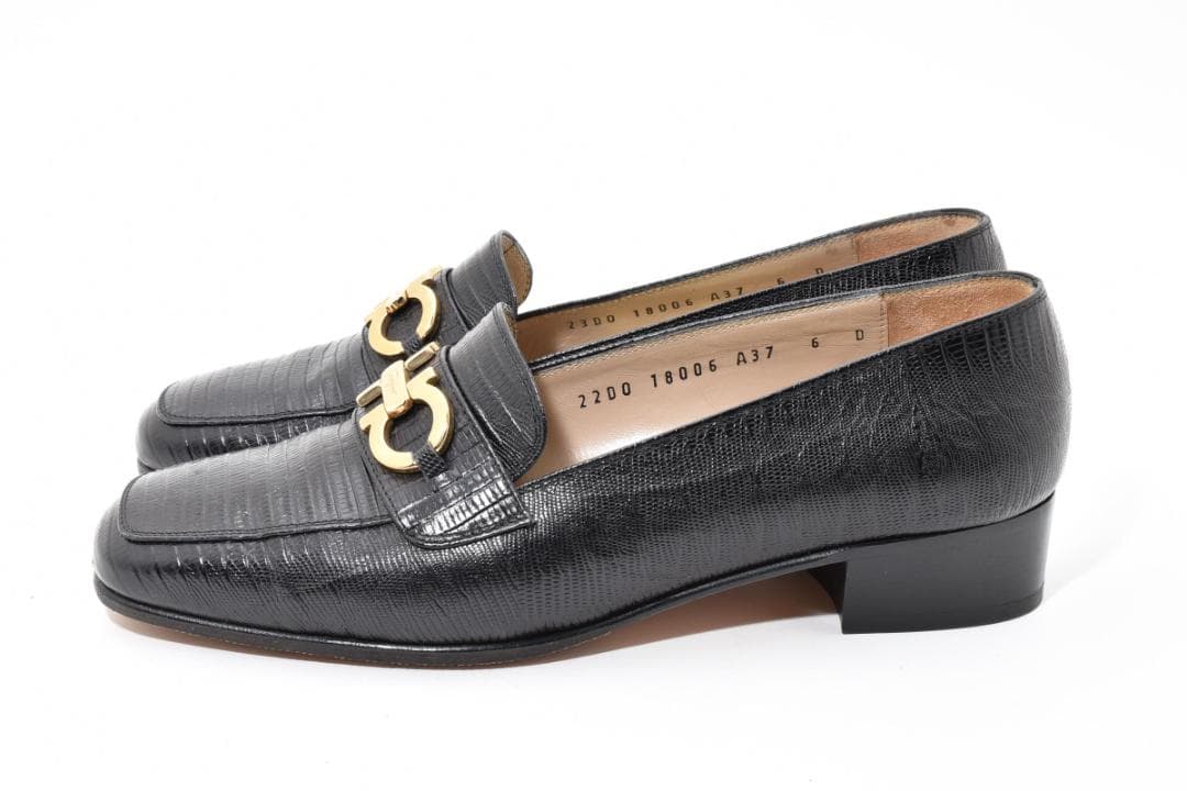 ★美品★フェラガモ　ローファー　6 ガンチーニ　型押し　ブラック　黒