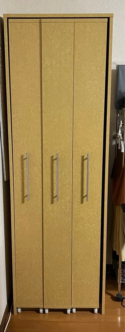 スライドキャスター式すき間収納本棚3列