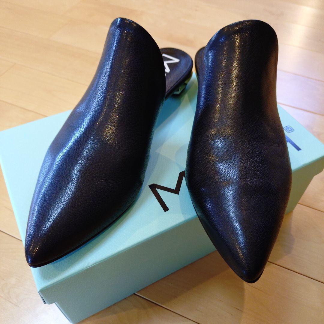 MANA ブラック ポインテッドトゥ ミュール