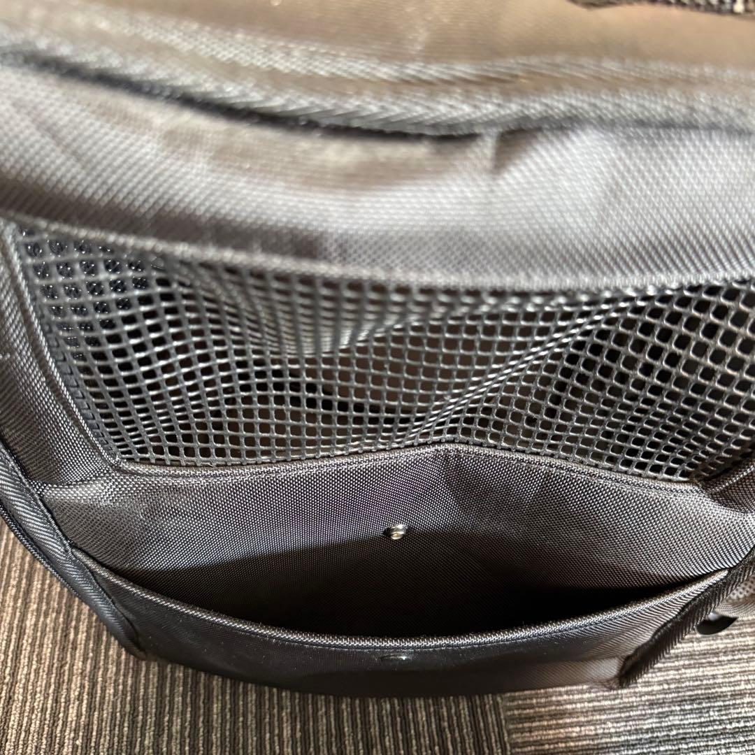 【1回のみ使用】マンダリンブラザーズ　ブラックナイロンリュック L 中型犬用