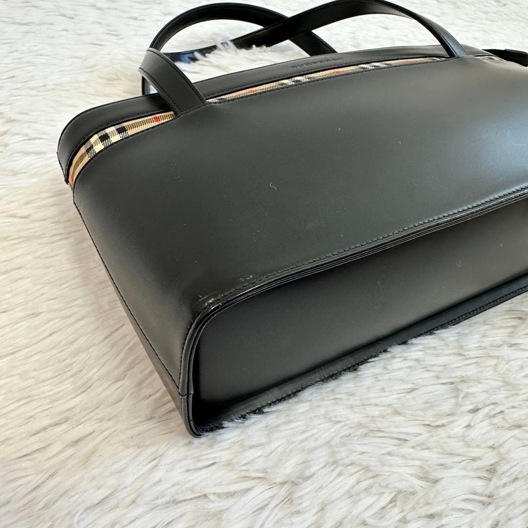 Burberry バーバリー レザー ハンドバッグ ノバチェック 黒 ブラック
