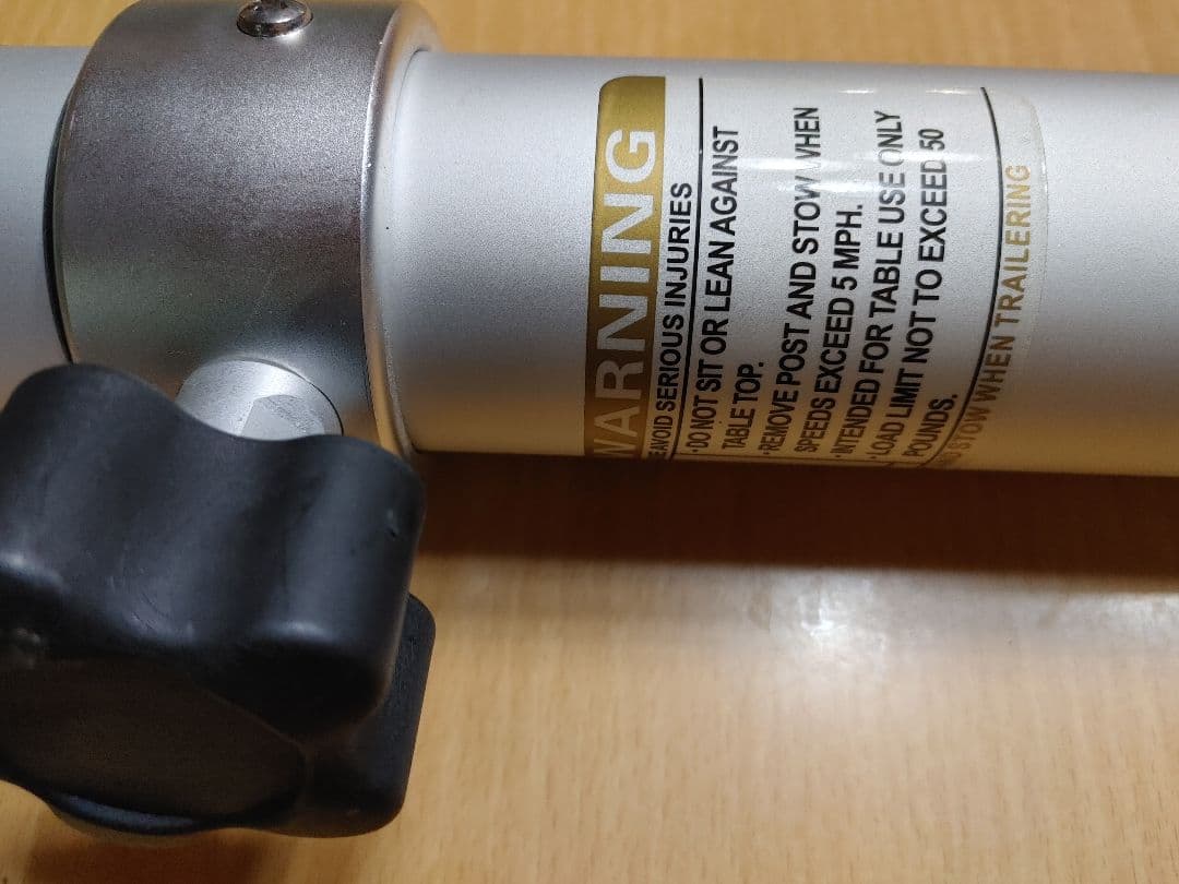 キャンピングカーテーブル