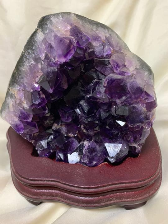 美品❣️紫水晶　アメジストドーム　台座付き　パワーストーン
