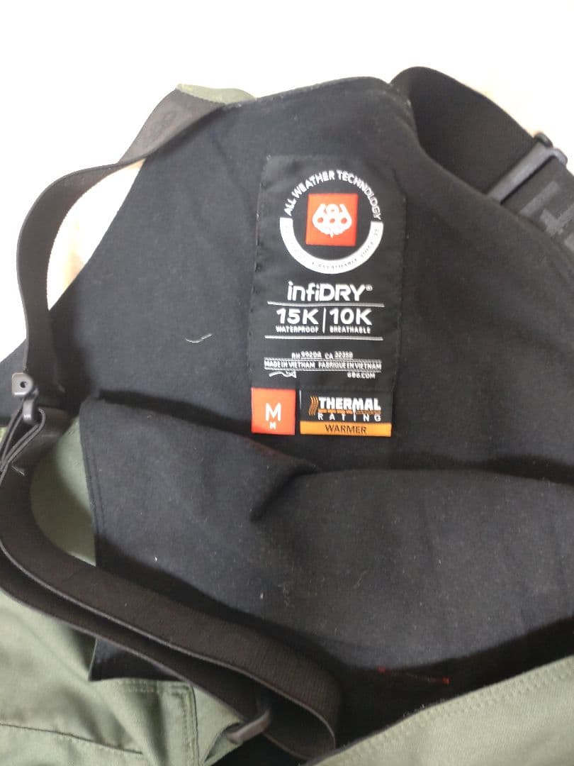 686 スノーボードウェア 上下　ビブパンツ　おまけベスト