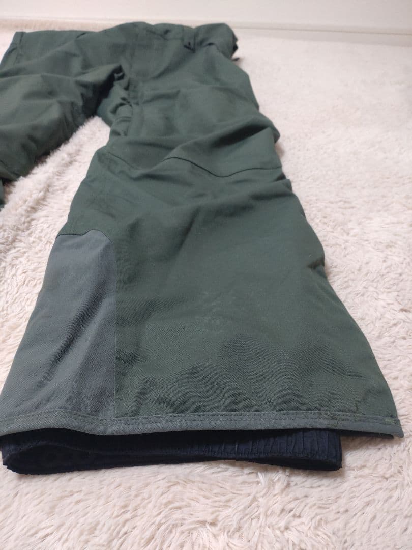 686 スノーボードウェア 上下　ビブパンツ　おまけベスト