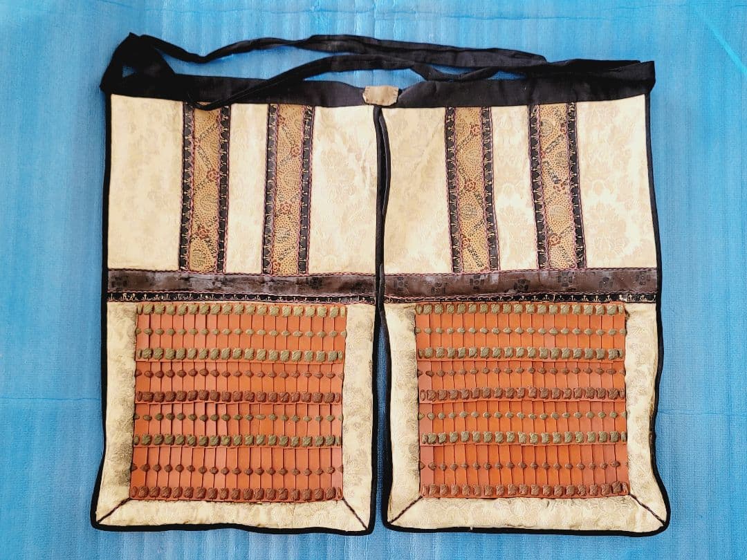 伝統的日本甲冑　赤備え　鎧兜　甲冑　武具　具足　鎧　兜　等身大