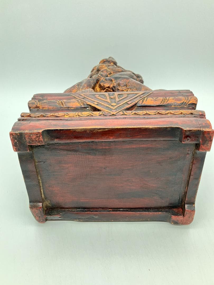 時代木製獅子　狛犬　一対　高さ：約４４ｃｍ　木彫り