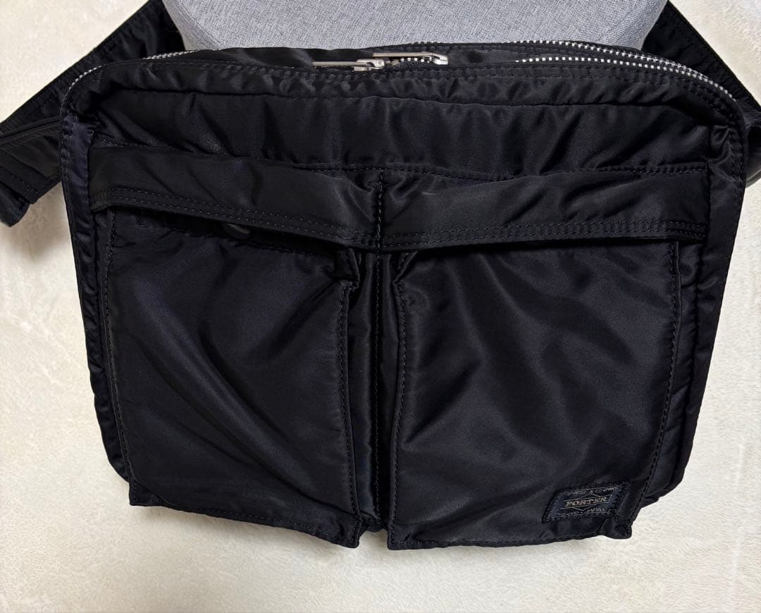 【美品】ポーター PORTER タンカー ショルダーバッグ（M） ブラック