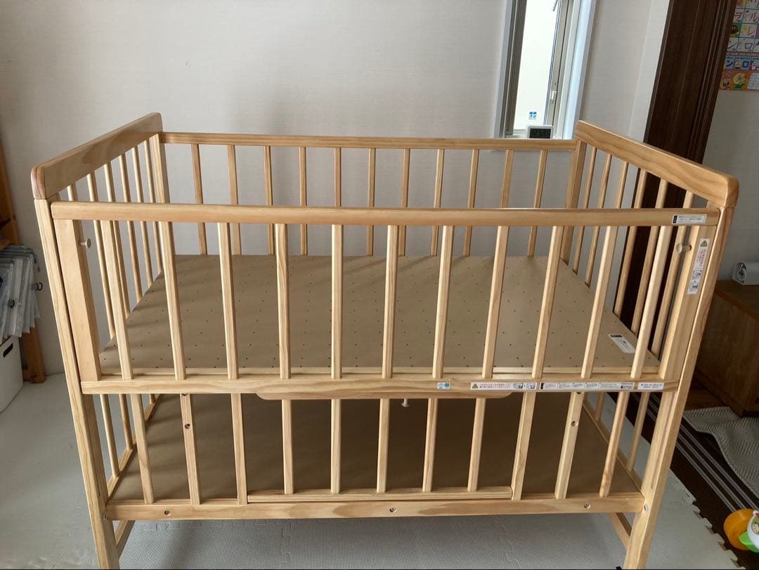 木製ダブルレイヤーベビーベッド
