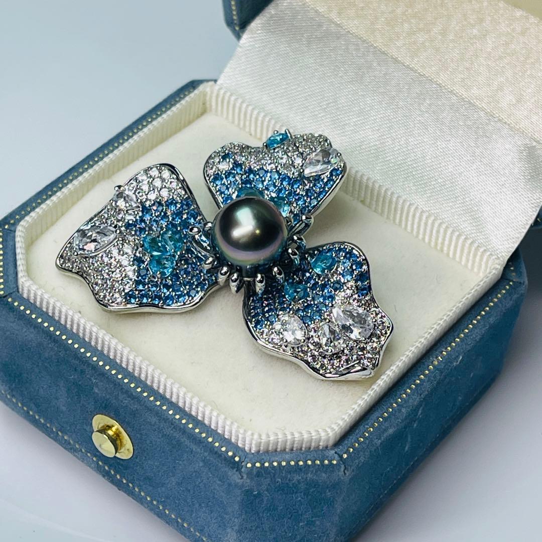 タヒチ　黑蝶真珠 南洋パール ブローチ　本真珠 ペンダント ピーコックグリーン