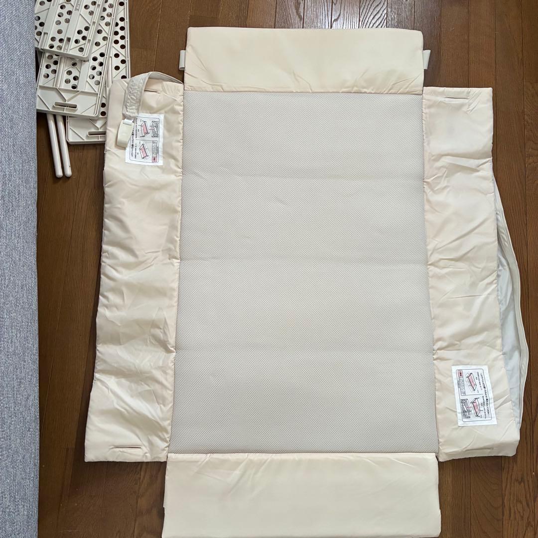 Aprica ココネルエアー ベビーベッド クリーム色