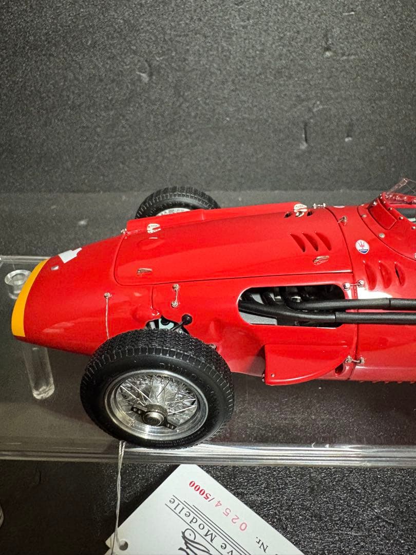 CMC 1/18 Maserati 250F (1957) 限定版
