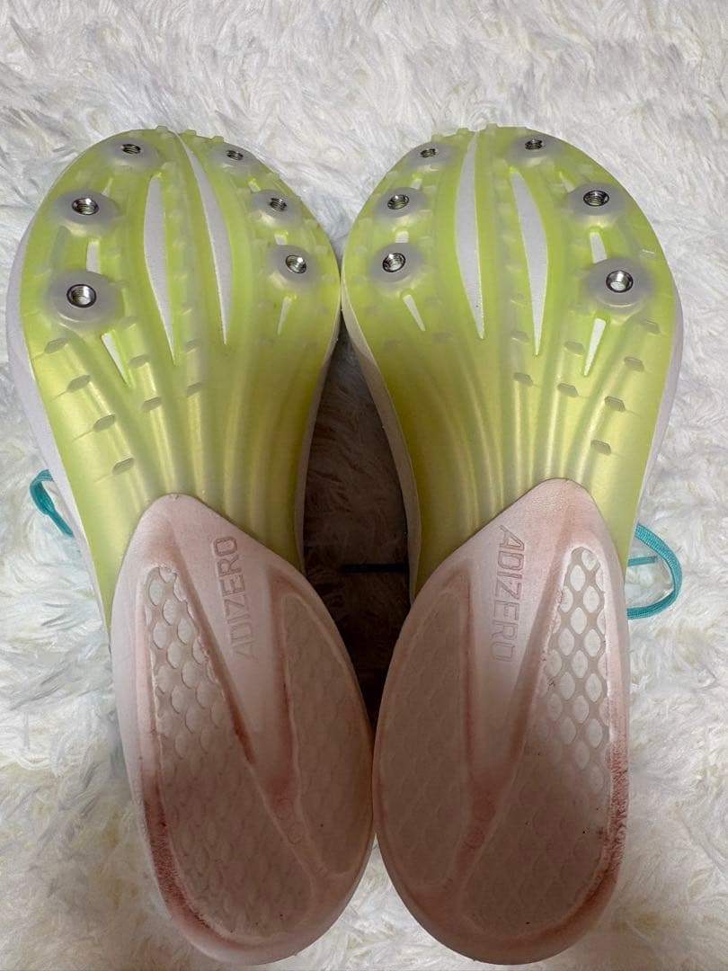 アディダス　アディゼロアバンチ　25.5