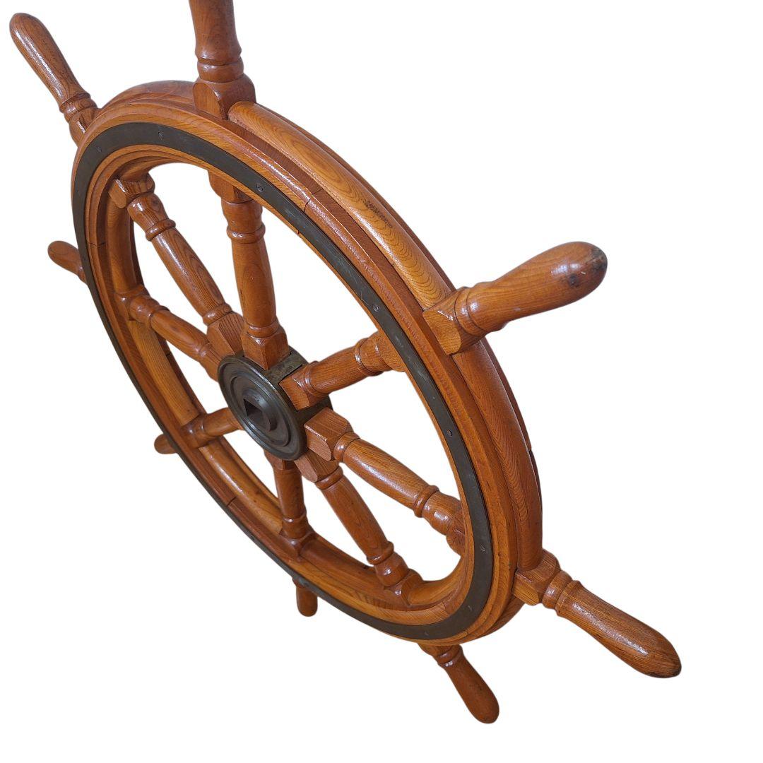 船 舵 かじ インテリア　お洒落　バー レストラン　木製