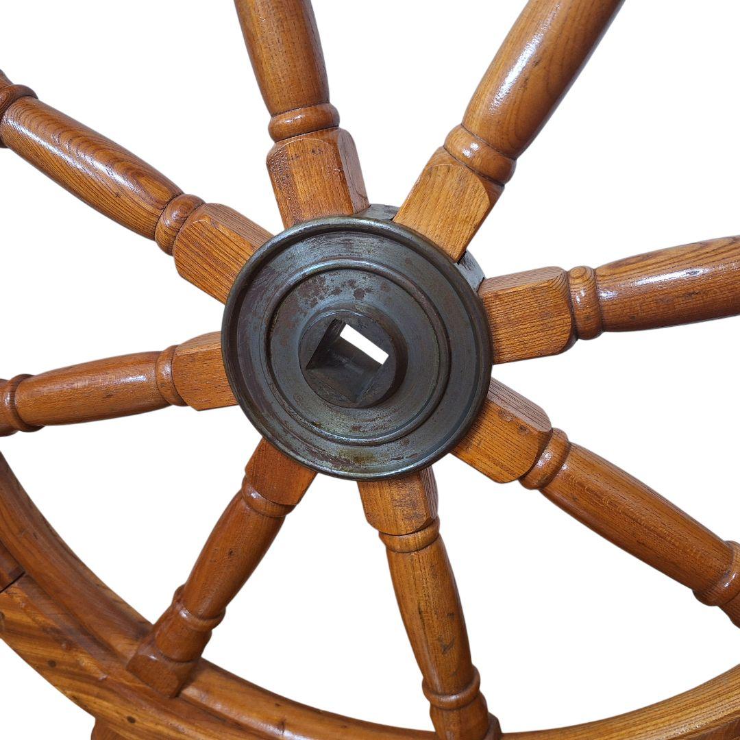 船 舵 かじ インテリア　お洒落　バー レストラン　木製