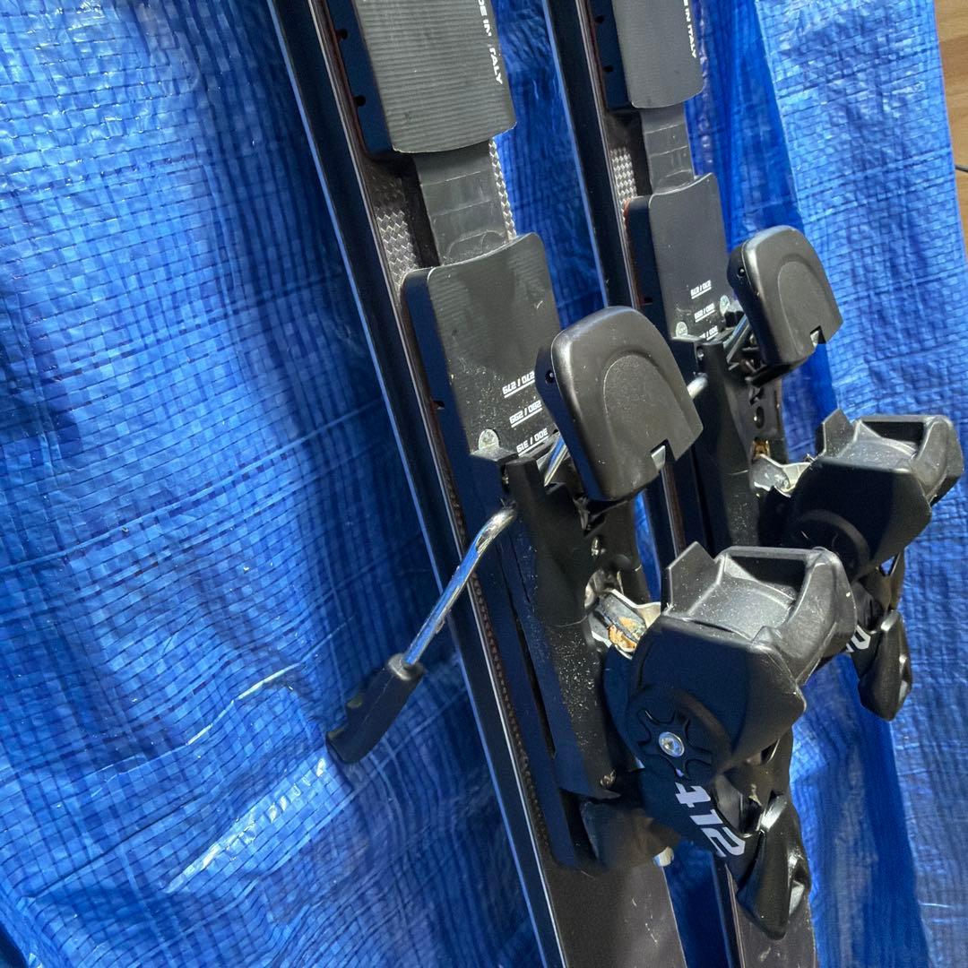 BLOSSOM ブロッサム 23-24 Elegante