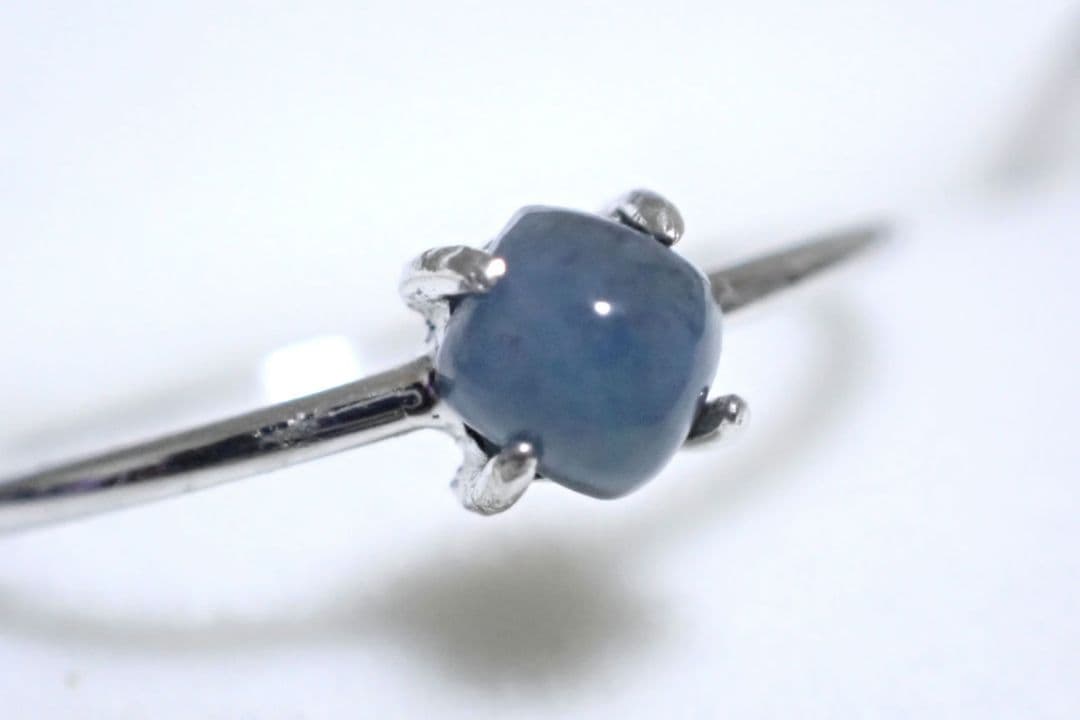 糸魚川翡翠　入コン沢　青　4ミリ　リング　指輪　11号　④　送料無料