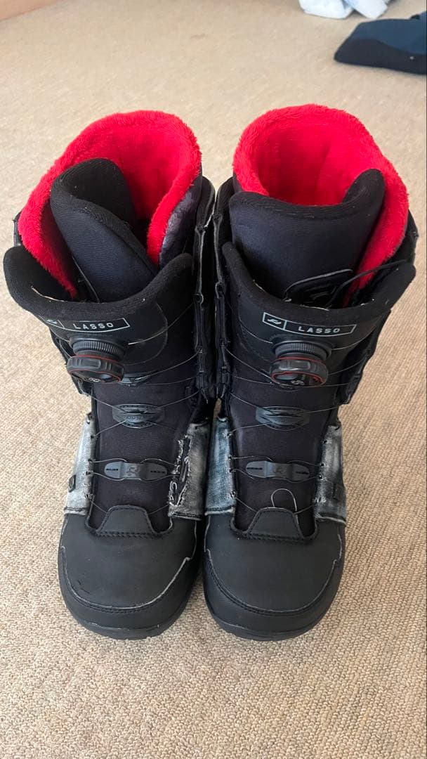 LASSO スノーボードブーツ 男性用 ブラック/レッド　デニム使用