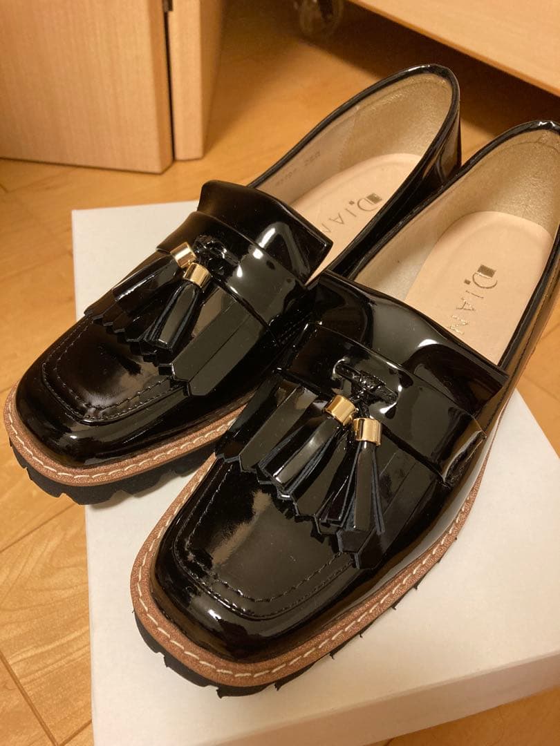 【新品】DIANA ダイアナ エナメル ローファー 23センチ
