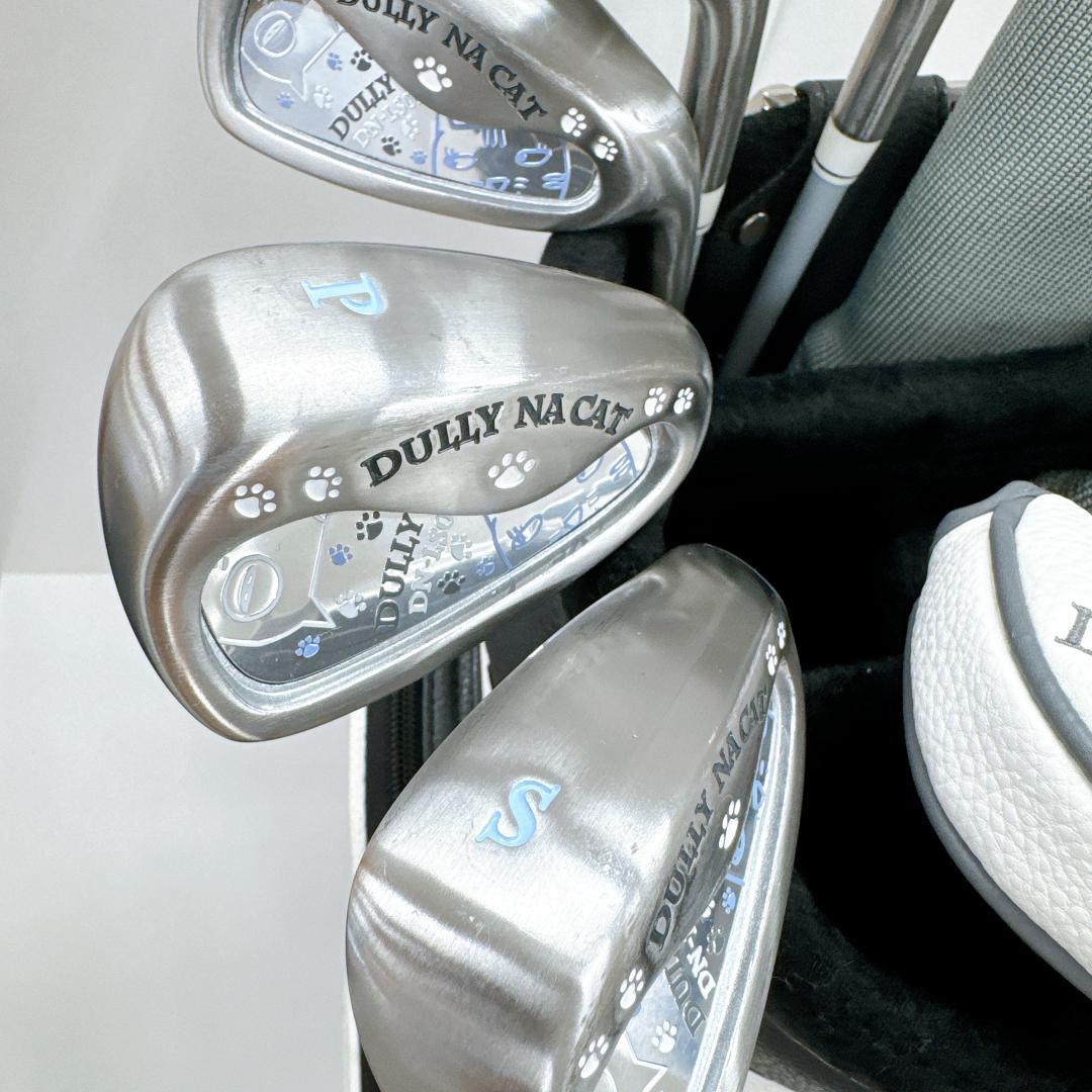 【美品】ダリーナキャット キャディバッグ　DN-CB03 ホワイト