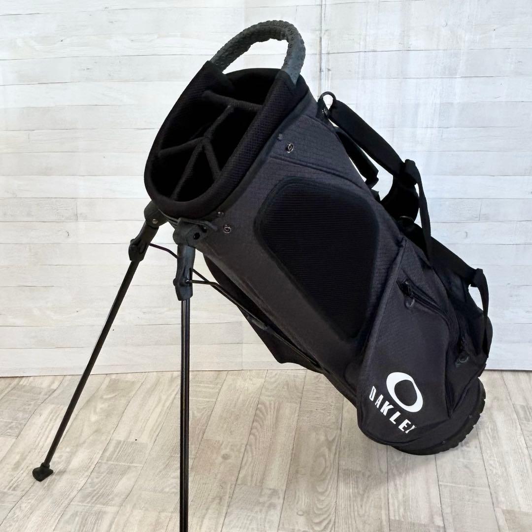 OAKLEY スタンド式キャディバッグ