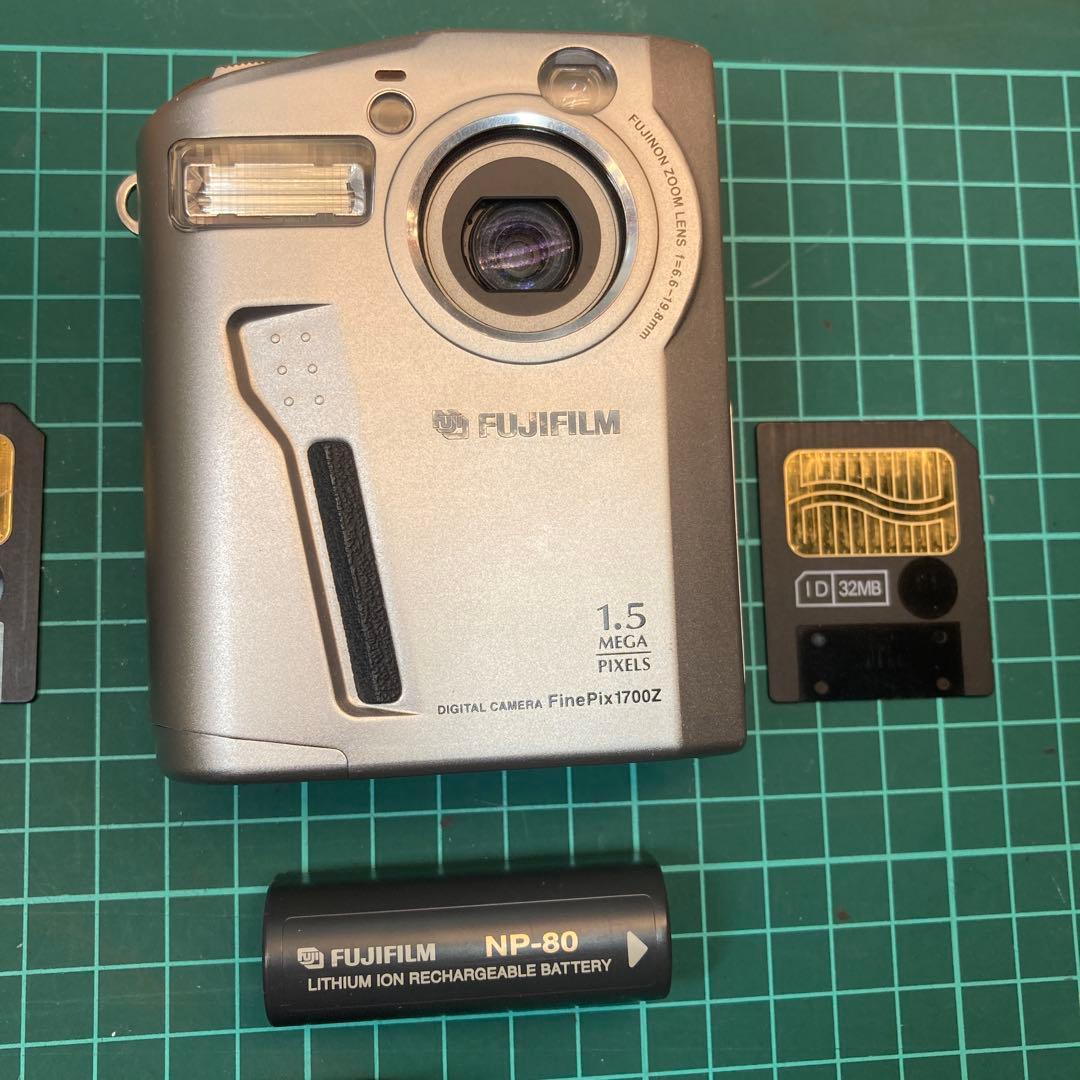 LEICA digiiux、FUJIFILM FINEPIX 1700Zジャンク
