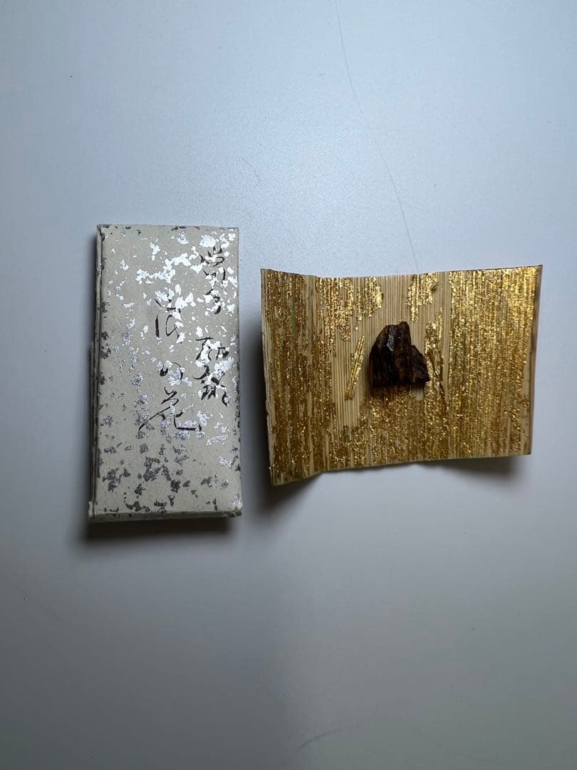 古渡命銘木 名香　當今天皇勅銘　伽羅　銘【浪の花】0.293g 香木/沈香/伽羅