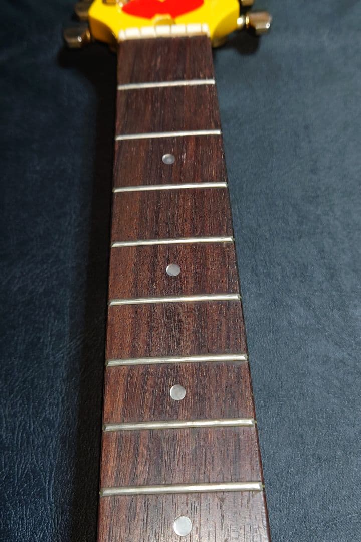 イエローハートJr　FERNANDES BURNY