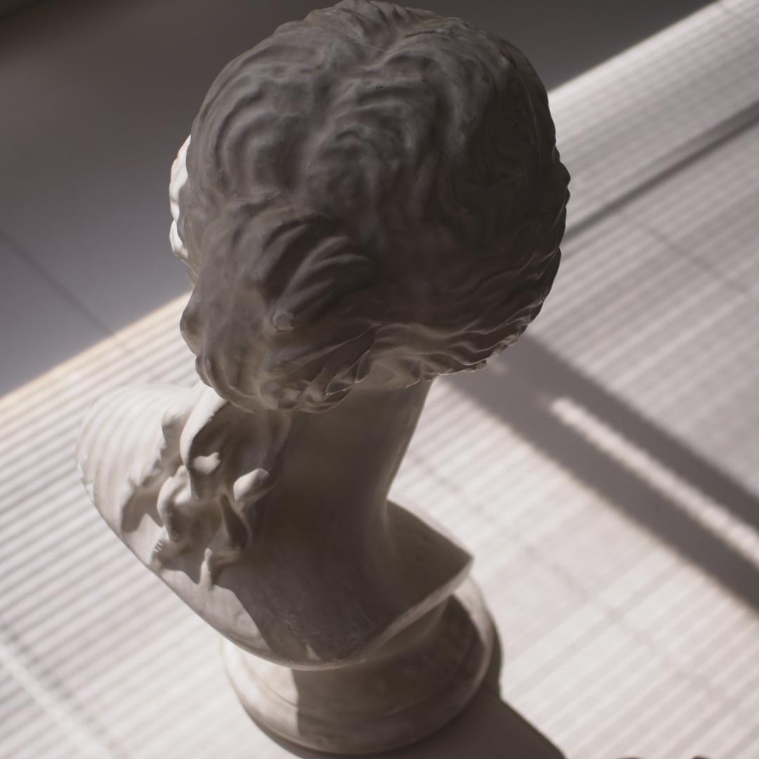 ミロのヴィーナス胸像 石膏像 美術品