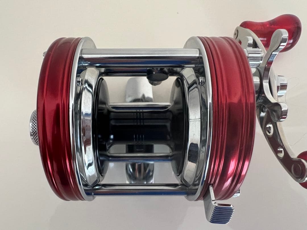 【未使用】アブガルシア アンバサダー 5500 CS レッド