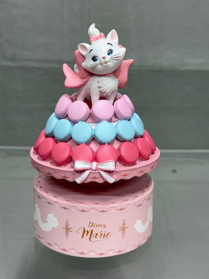 ア*キ様 ディズニー　マリーちゃん　おしゃれキャット　マカロン　オルゴール　中古